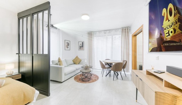 Appartement Chic & Lumineux 5 min de Massy TGV