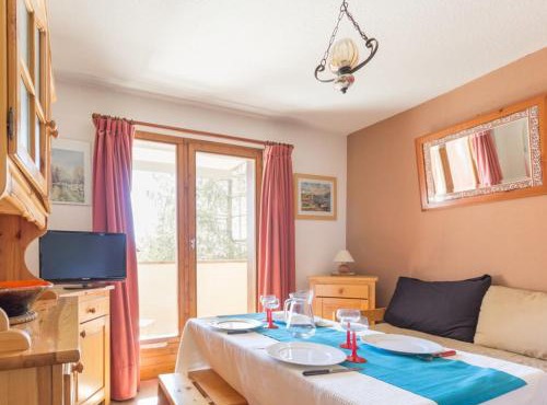 Appartement lumineux 2 pièces, proche des pistes, WIFI gratuit - FR-1-275-135
