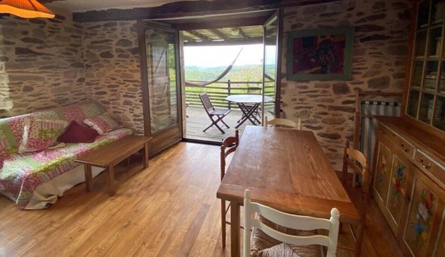 Au Coeur D'un Hameau Xviii°,gîte Indépendant Dans Maison Ancienne Très Belle vue