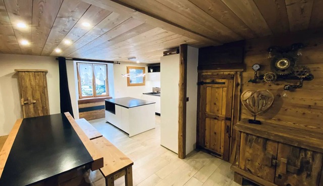 Authentic barn in the heart of a charming Savoyard village - 4 rooms 6 people