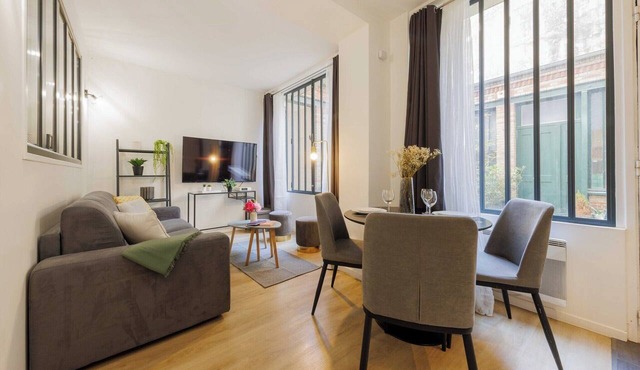 Beautiful apartment at Gare de l'Est Republique