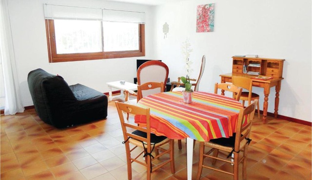 Beautiful Apartment In Pignan