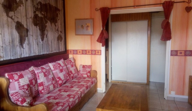 Beautiful double room at the gates of Paris