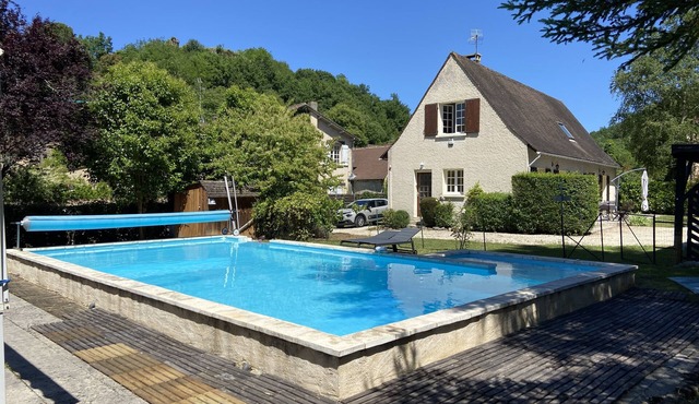 Beautiful Périgourdine ideal for a large family or two couples with children