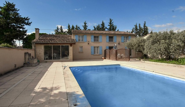 Beautiful home in Aubignan