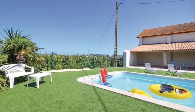 Beautiful home in Le Sambuc with WiFi