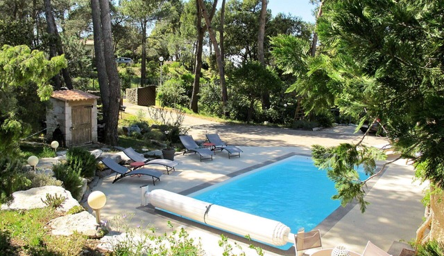 Beautiful private villa for 6 people with A/C, WIFI, private pool, TV, terrace and pets allowed
