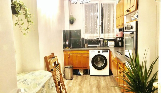 Big apartment 10 minutes from Notre Dame de Paris