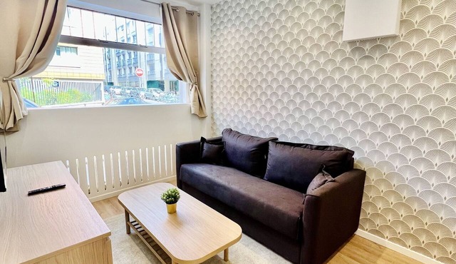 Brand New! Heart of Paris! Near Nation District!