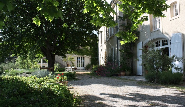 Breathtaking views of Mont Ventoux and the Rhone Valley in a characterful farmhouse