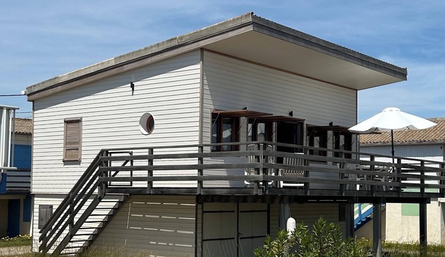 Bright, renovated chalet, sleeps 6