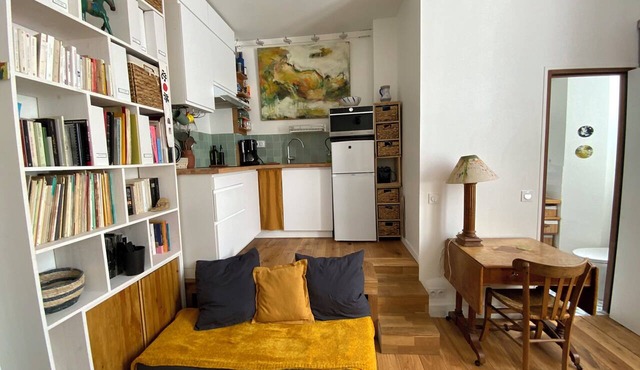 Bright studio apartment, 17 m² Paris 12 Gare de Lyon Roland Piano