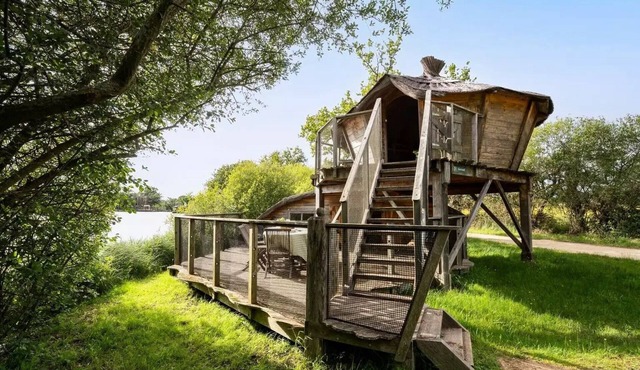 Cabane Pilotis Amarante 2 Rooms 7 People in Pressac