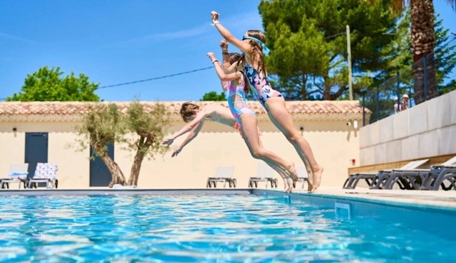 Camping 3 étoiles - Piscine - ccbegfd