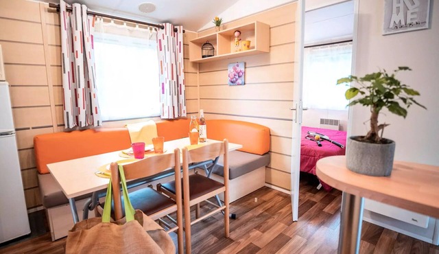 Camping les Calquieres* - Mobile home Funny 3 rooms 4 people