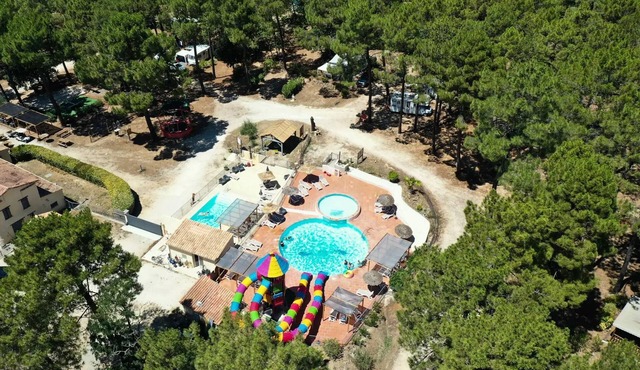 Campsite La Simioune* - Chalet LAVENDER - 2 bedrooms (2 adults maximum and 2 children under 12 years old) - Small Budget 2 to 4 people - 2 people. included in the
