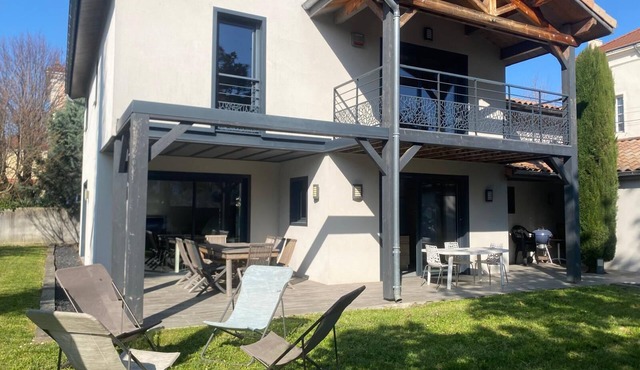 CASA REGAL - Villa with enclosed garden, pétanque court, giant screen and billiards table