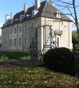 Château De Serrigny