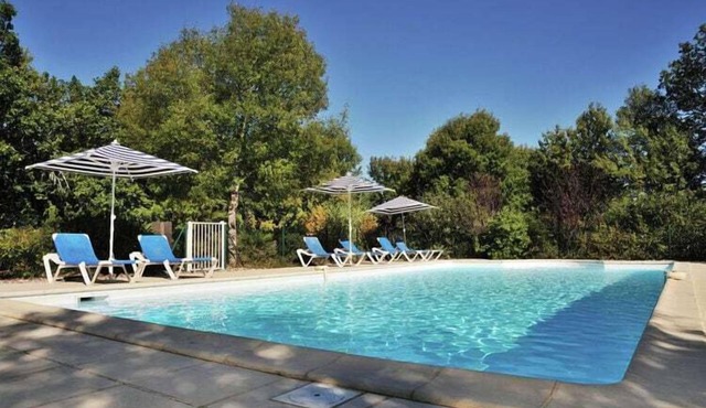 Chalet in the woods of beautiful Dordogne valley