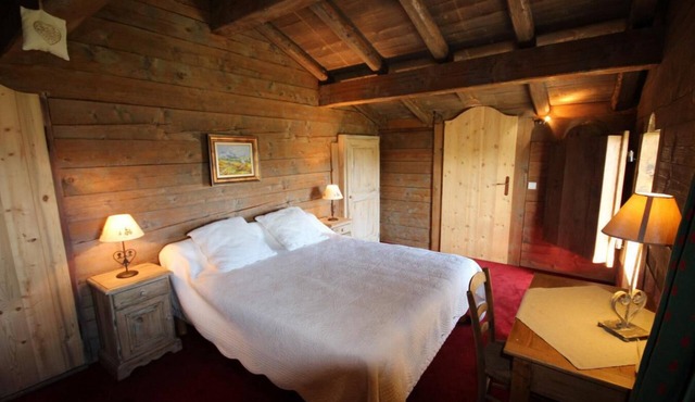 Chalet, 200m from resort center, sauna, fireplace or stove, tv, 160m², Les Saisies