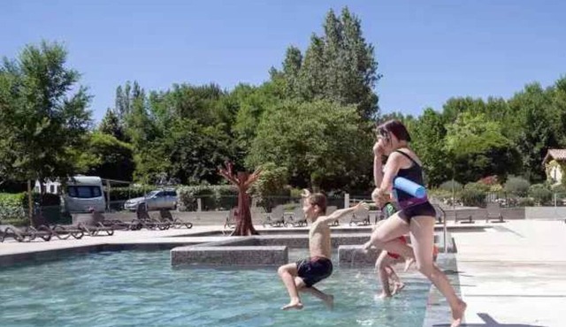 Chalet 4 étoiles - Parc aquatique - eeceic