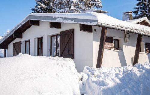 Chalet charmant à Métabief avec vue sur montagnes