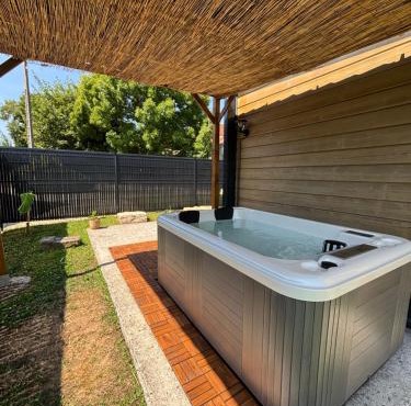 Chalet Des Aigrettes- Jacuzzi privatif