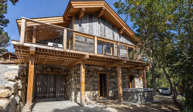 Chalet Ferroker - Luxury with Sauna and Jacuzzi