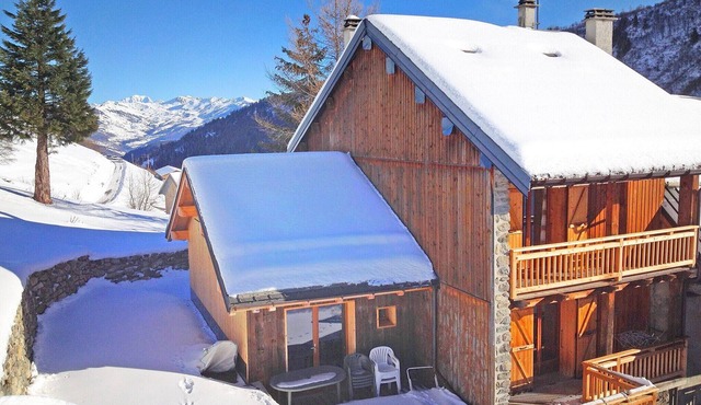 Chalet in La Léchère near Ski Lift