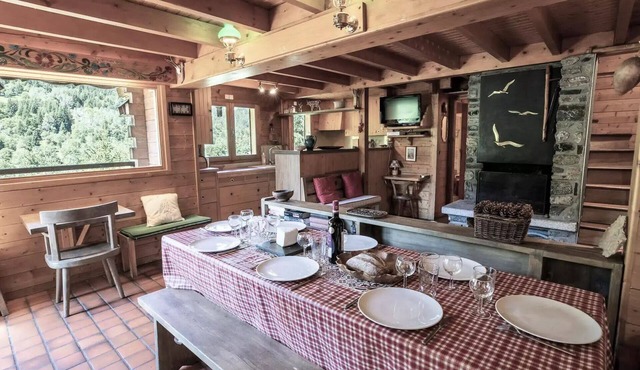 Chalet Les Matines - Magnificent chalet, idyllic setting, ski-in/ski-out