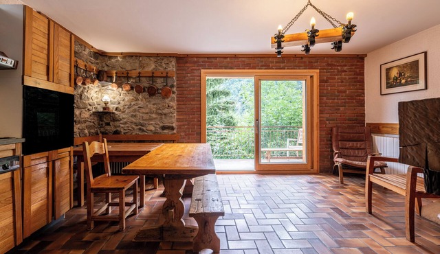 Chalet 'Maison Du Cloz' with Mountain View and Balcony