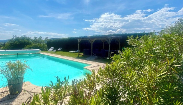 Chambre D'hôtes 2p, Gestion Libre, Piscine Partagée