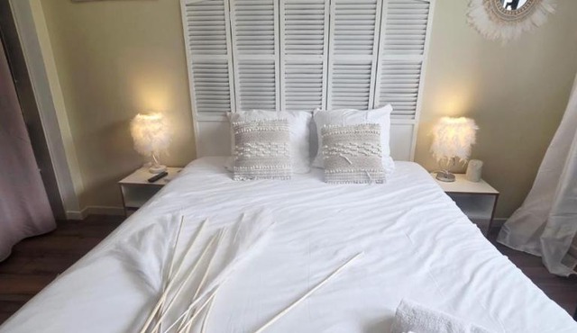 Chambre Premium "Plume"- SDB privée & coin repas