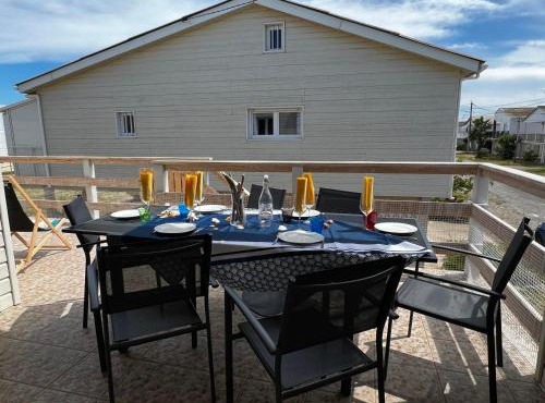 Charmant Chalet Rangée 9 avec Wifi, Climatisation et Terrasse - 250m de la Plage, 6 pers - FR-1-784-7