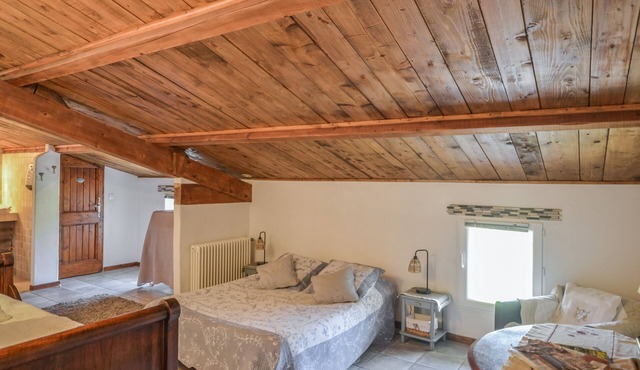 Charmante Chambre D'hôte au Coeur de la Provence à Venasque