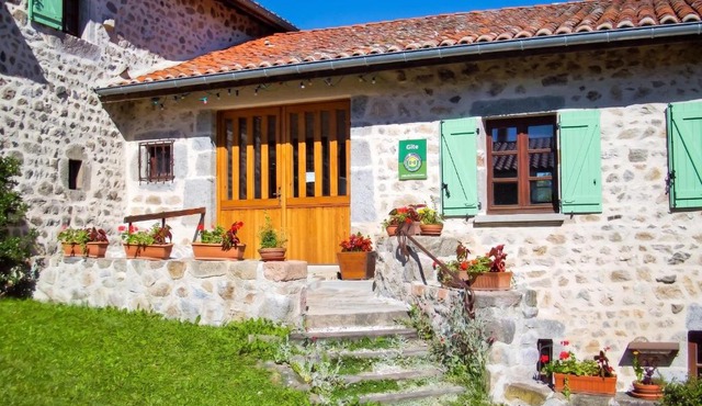 Charmante maison avec jardin à Saint-Pal-de-Chalencon
