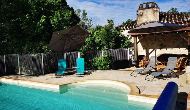 Charmante Maison en Campagne Avec Piscine