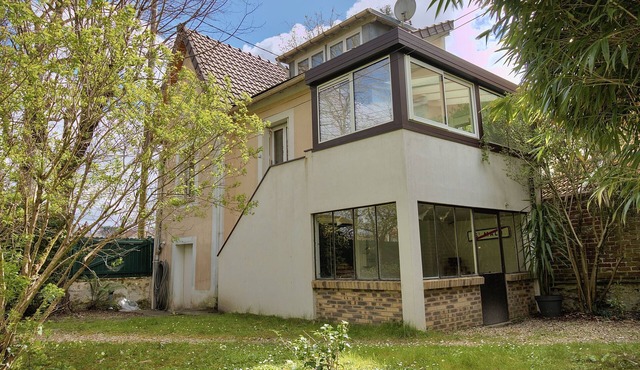 Charmante Petite Maison Située sur une île des Bords de Marne à 15 mn de Paris