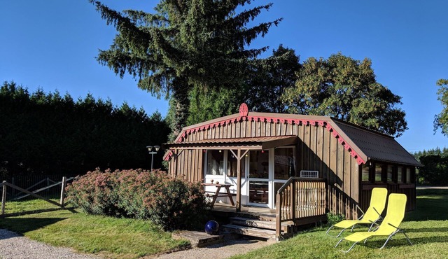 Charmantes Ferienhaus mit gemeinsamem Grill by Interhome