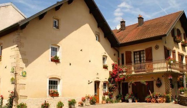 Charming restored cottage in a forested village