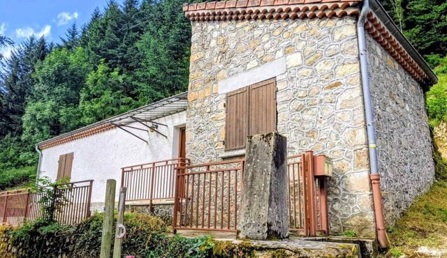 Charming 2-Bedroom House Surrounded by Nature in the Monts d'Ardèche