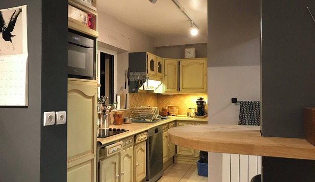 Charming 3-room apartment with large terrace in downtown Orsay