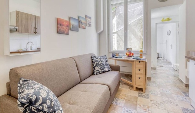 charming apartment near Orly, shops, RER