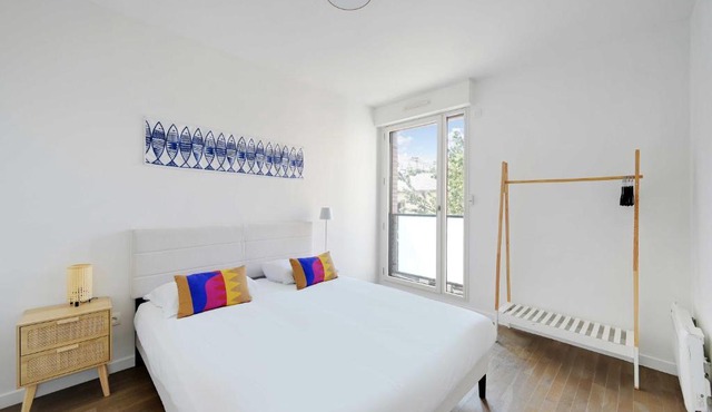 Charming apartment - 2BR-4P- Balcony- Malakoff