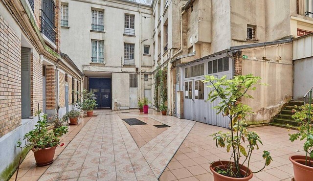 Charming Apartment Center of Paris by Studio Prestige
