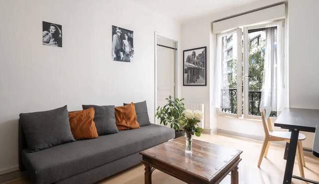 Charming Apartment Near Buttes‑Chaumont and Belleville