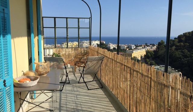 Charming apartment with sea view in a Nice villa in Nice