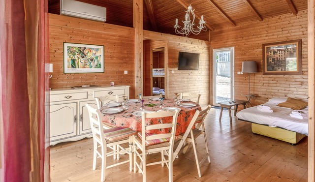 Charming chalet with AC in Gassin - Welkeys