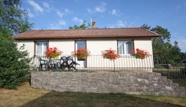 Charming Cottage with Terrace and Garage, Near Forest and Thermal Spa