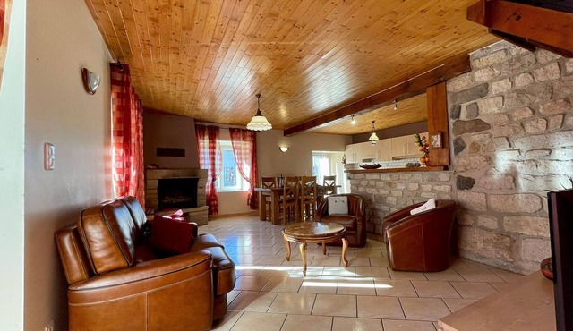 Charming Family Cottage near UNESCO Sites with Fireplace, WiFi, and Baby Equipment